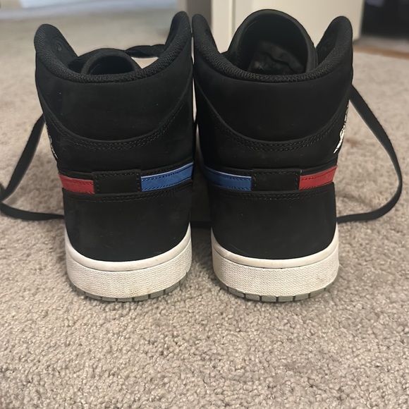 Nike Air Jordan Multi Color Swoosh sneaker - Picture 4 of 8